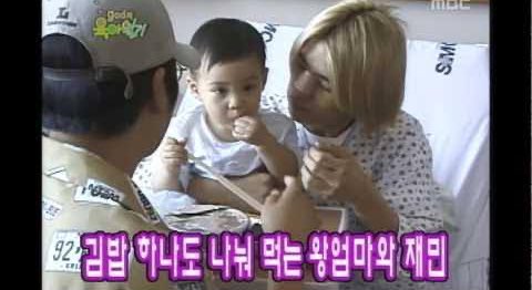 OMG TXT IS GETTING THEIR OWN DIGITAL SERIES CALLED “TXT’S PARENTING DIARY” 🥹

it’s said to be a reboot of mbc’s show g.o.d’s parenting diary (a reality show where the idols took care of babies/kid) 

THIS IS GOING TO BE SO CUTE I CANNOT WAITT 😭😭😭