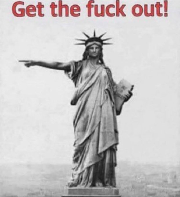 Mr._Twinkles tweet media