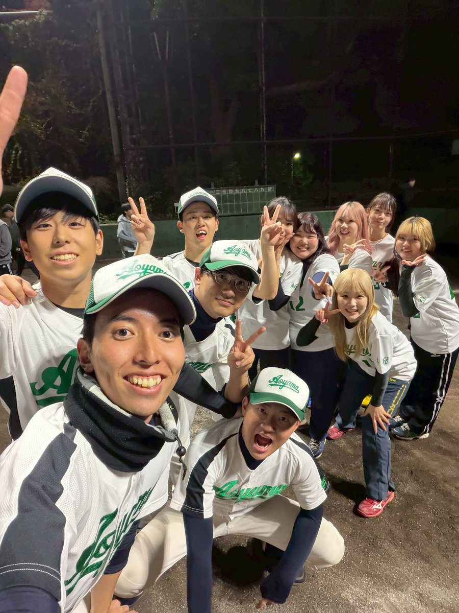 AguMunashes's tweet photo. ムナッシュズソフトボール愛好会

こんにちは！青山学院大学唯一のソフトボールサークルです
毎週水曜日13:30より二子玉川グラウンドで活動中！
ソフトボール未経験者も経験者も大歓迎！楽しくソフトボールできます！

インスタはこちら！
#春から青学
#ムナッシュズソフトボール愛好会
#青学サークル https://t.co/YofLyZlg3j