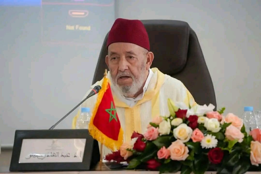 *#ـ إنا لله وإنا‌ إليه راجعون* 
*انتقل الى عفو الله  ورحمته العلامة الكبير خديم   القرآن الكريم و القراءات وعلم من أعلام الأمة   الدكتور عبد الهادي حميتو*
*رجل قضى حياته في خدمة القراءات والمصاحف...وتربية الأجيال. رحم الله الفقيد وأسكنه  فسيح جناته  مع النبيين والصديقين والشهداء