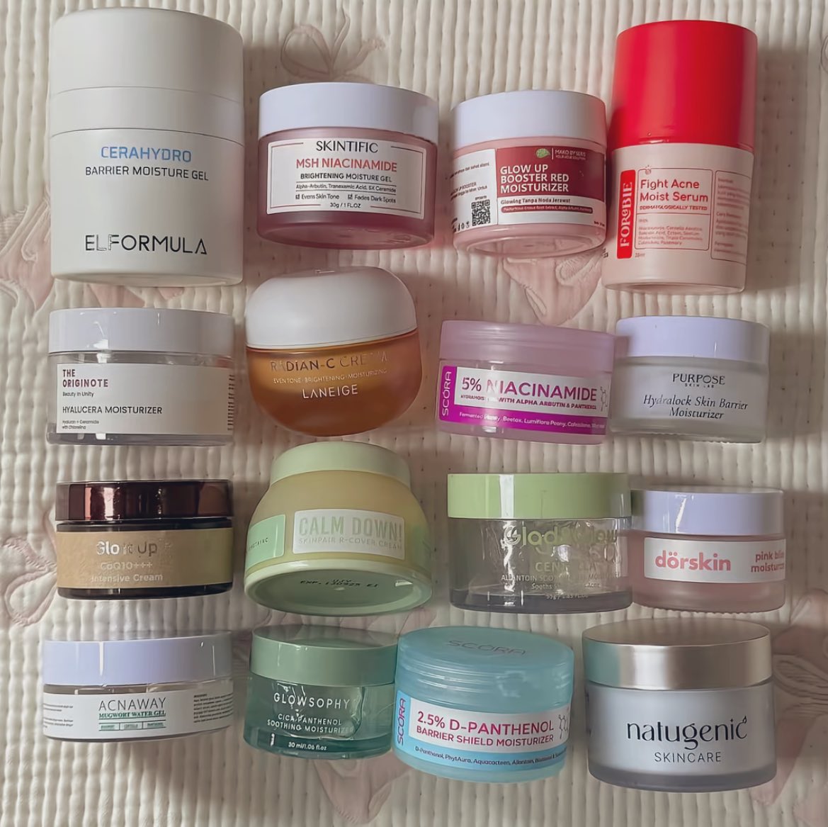 racuncak's tweet photo. moisturizer yang lagi banyak dicari akhir-akhir ini👀

- a thread https://t.co/1lN26m6WRD