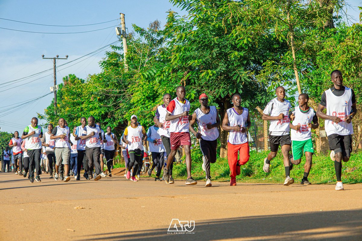 Dintonkay's tweet photo. A great time was had🔥
To all that made it to Iganga and also supported the Iganga Sickle Cell run👏👏
Asante sana
To our sponsors @fortebet_uganda
, friends and twitter family👏#IgangaSickleCellRun
#BreakTheSilence
#KnowYourSickleCellStatus
@RaisingHopeInt2 we keep winning🔥 https://t.co/YWGh5WYNiA