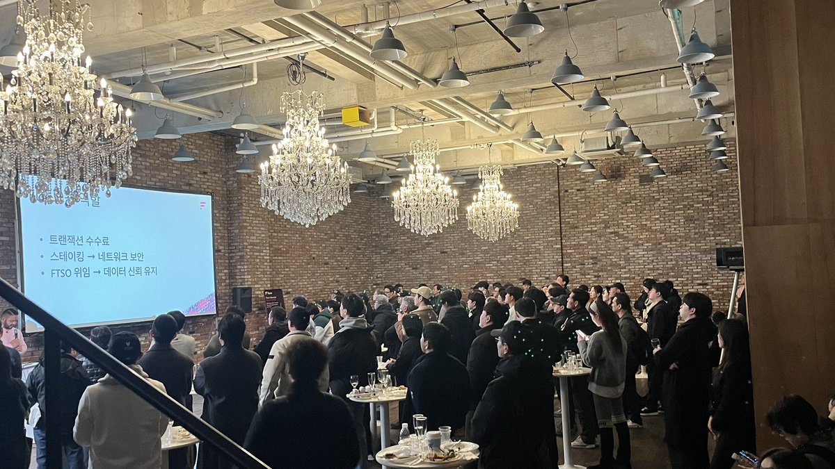daecorator's tweet photo. The Flare Meetup in Korea was a huge success.

Amazing energy, great conversations, and so many community members showing up.

Thank you to everyone who joined us and made the night unforgettable.

More Web3 events coming soon with EOD.
@FlareNetworksKR @FlareNetworks @Web3Events https://t.co/Ym45MOAtCK
