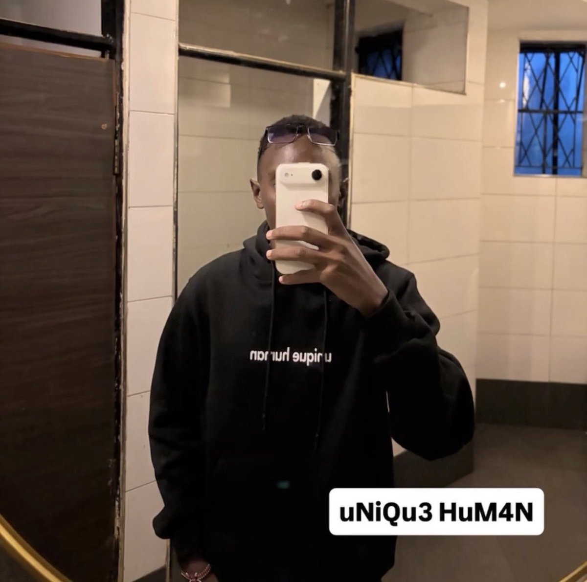 Agesa Ian tweet media