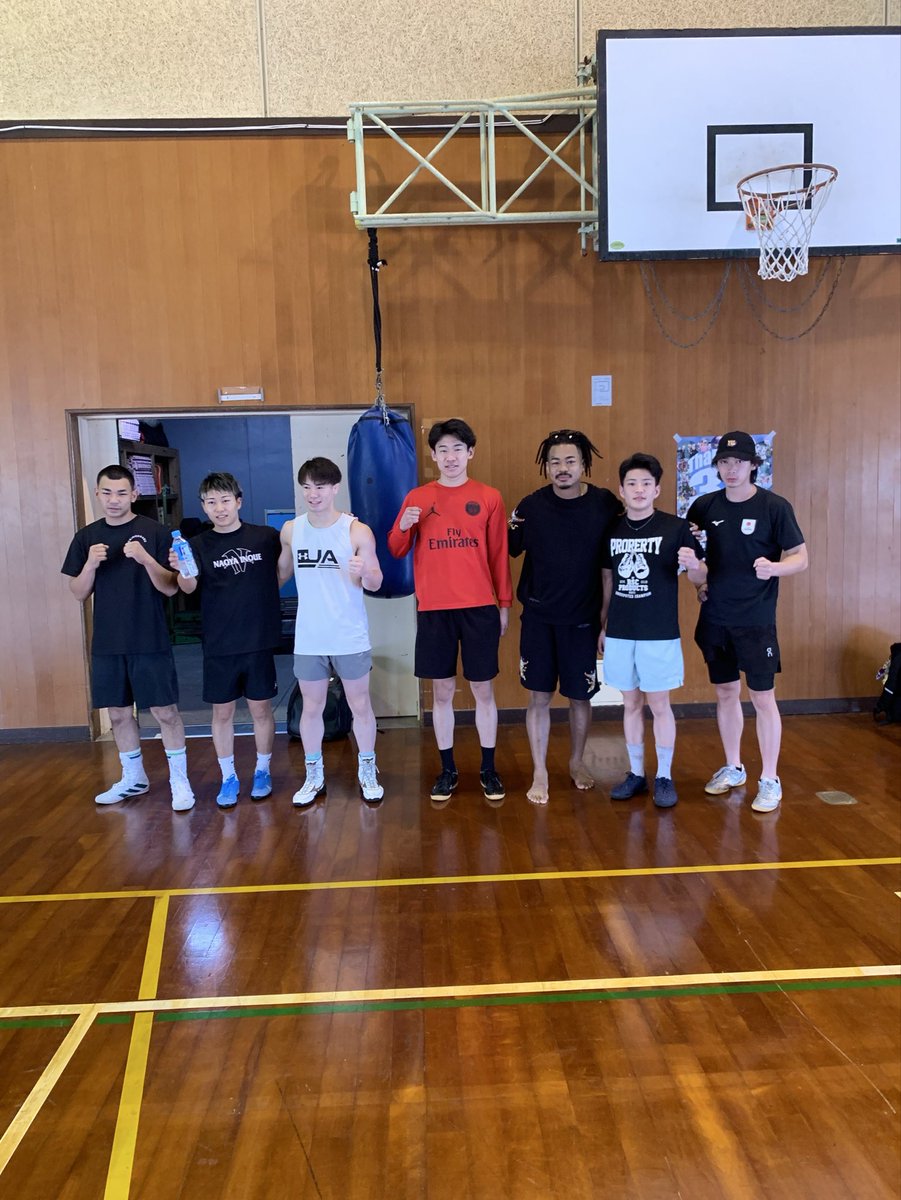 seiya_iwai's tweet photo. 🏝🌺🌴🥊
徳之島合宿❤‍🔥 https://t.co/4QzcHIcraV