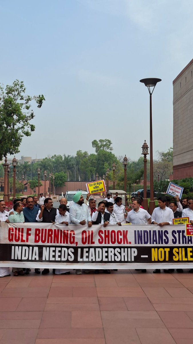Dipankar_cpiml's tweet photo. MPs of @cpimlliberation join INDIA bloc protests in Parliament against the Modi government's silence on the US-Israel war on Iran and its spread across West Asia and the compromised trade deal with the US. India's agriculture and national  interests are not for sale. https://t.co/fSZKQpquFc