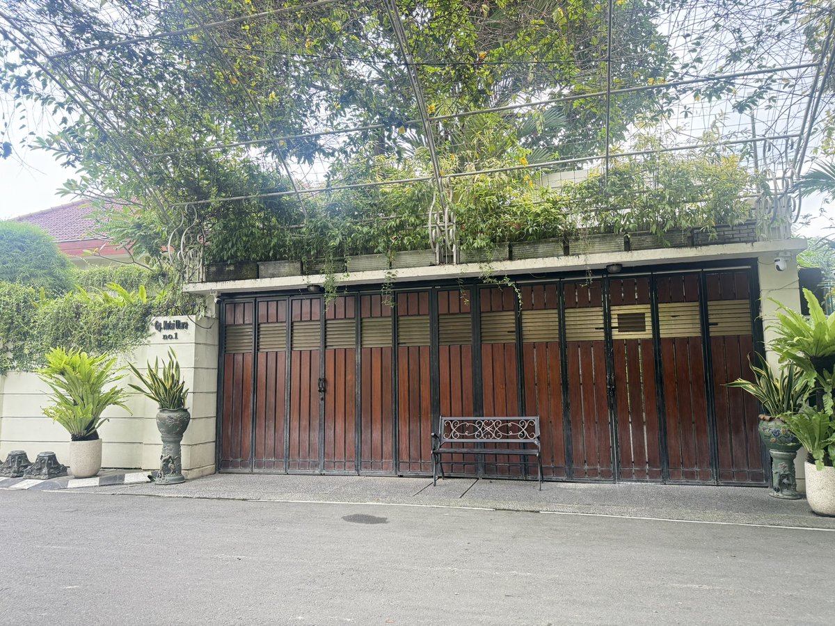 nina🍒 tweet media