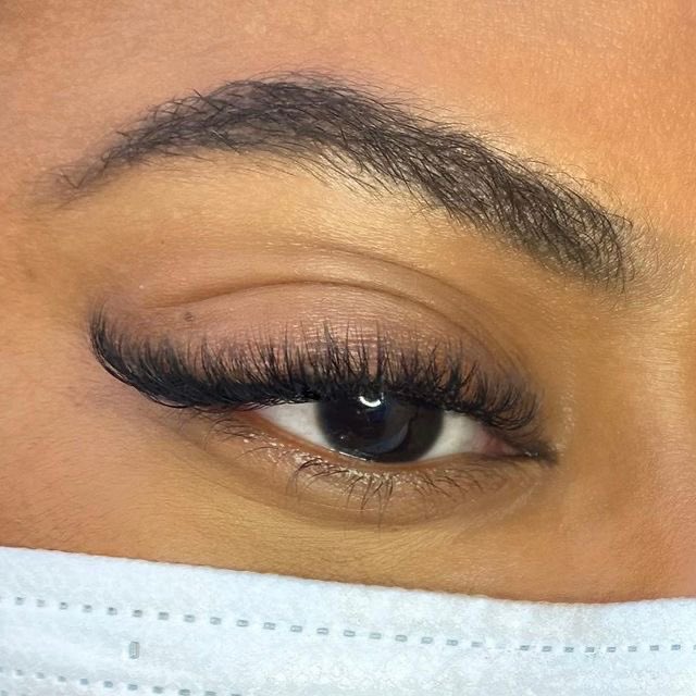 tk_makeupempire's tweet photo. The power of a good lash set should never be underestimated.

We are open to serve you. 
📞 +256 0758 223989 
📍TMT Atriuk Bukoto 

#lashextensionskampala #lashextensionsnearme #lashesandbrows #lasheskampala #lashextensions https://t.co/GZy0XcABLi