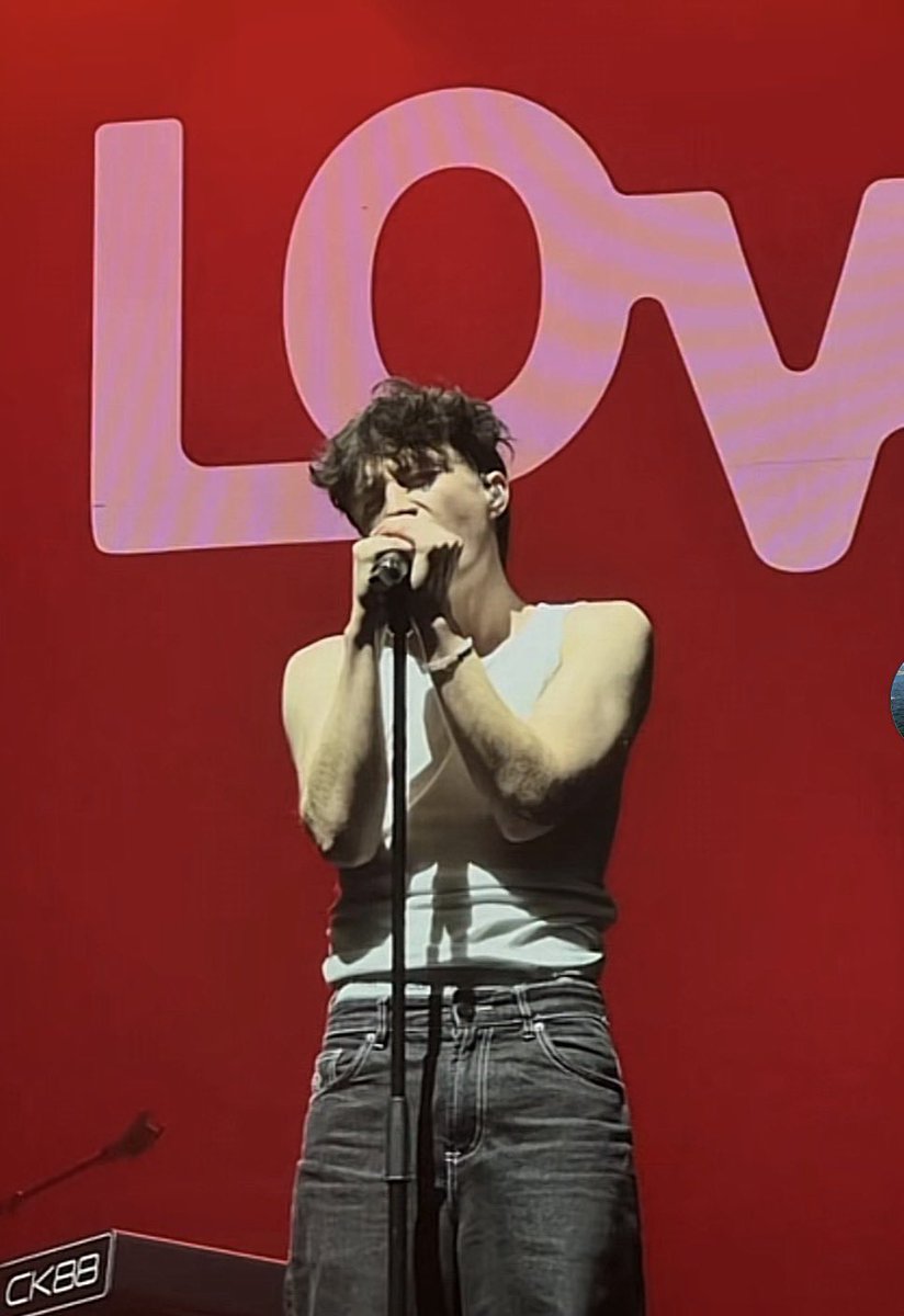 Clara ✨ tweet media