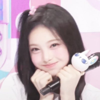 โมอิ tweet media