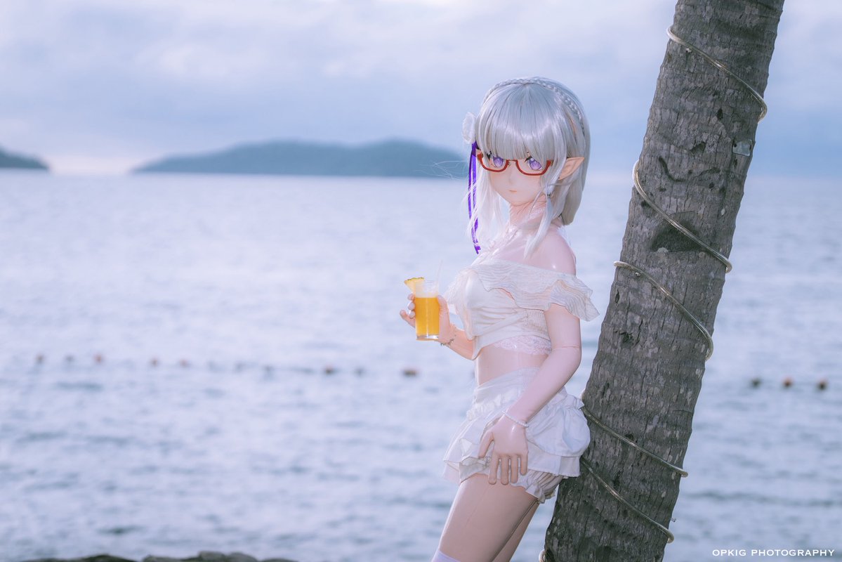 纏枝蓮 tweet media