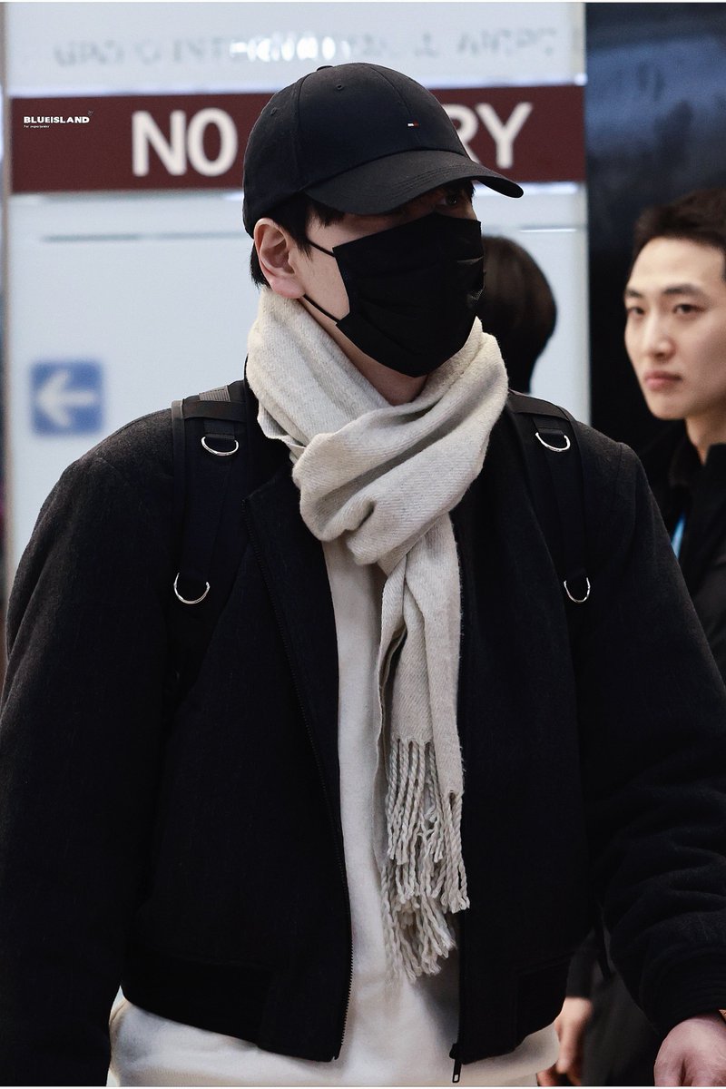 260309
GMP 도착

#규현
#조규현
#KYUHYUN 
#SUPERJUINIOR 
#슈퍼주니어
