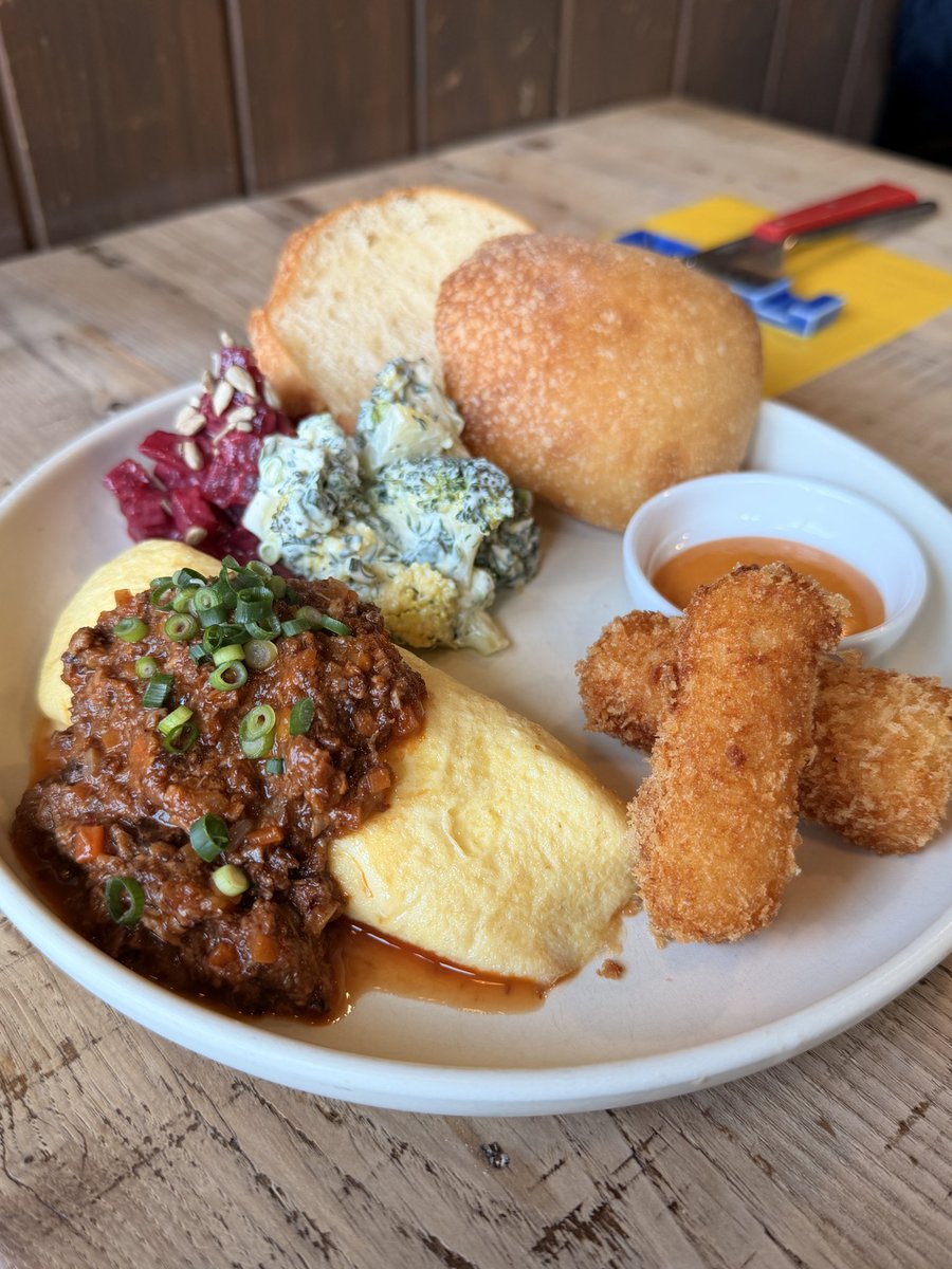 ikinayoru's tweet photo. ランプールでランチ https://t.co/tAabVK7yXY