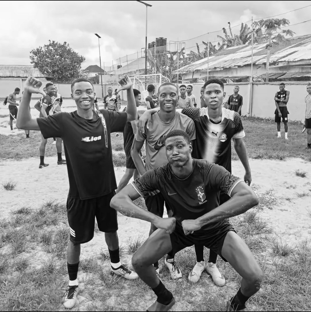DAVIDKING1524's tweet photo. Father help me in these football 😭🙏🏻 send me helper 🙏🏻 https://t.co/enK8Mkydkp