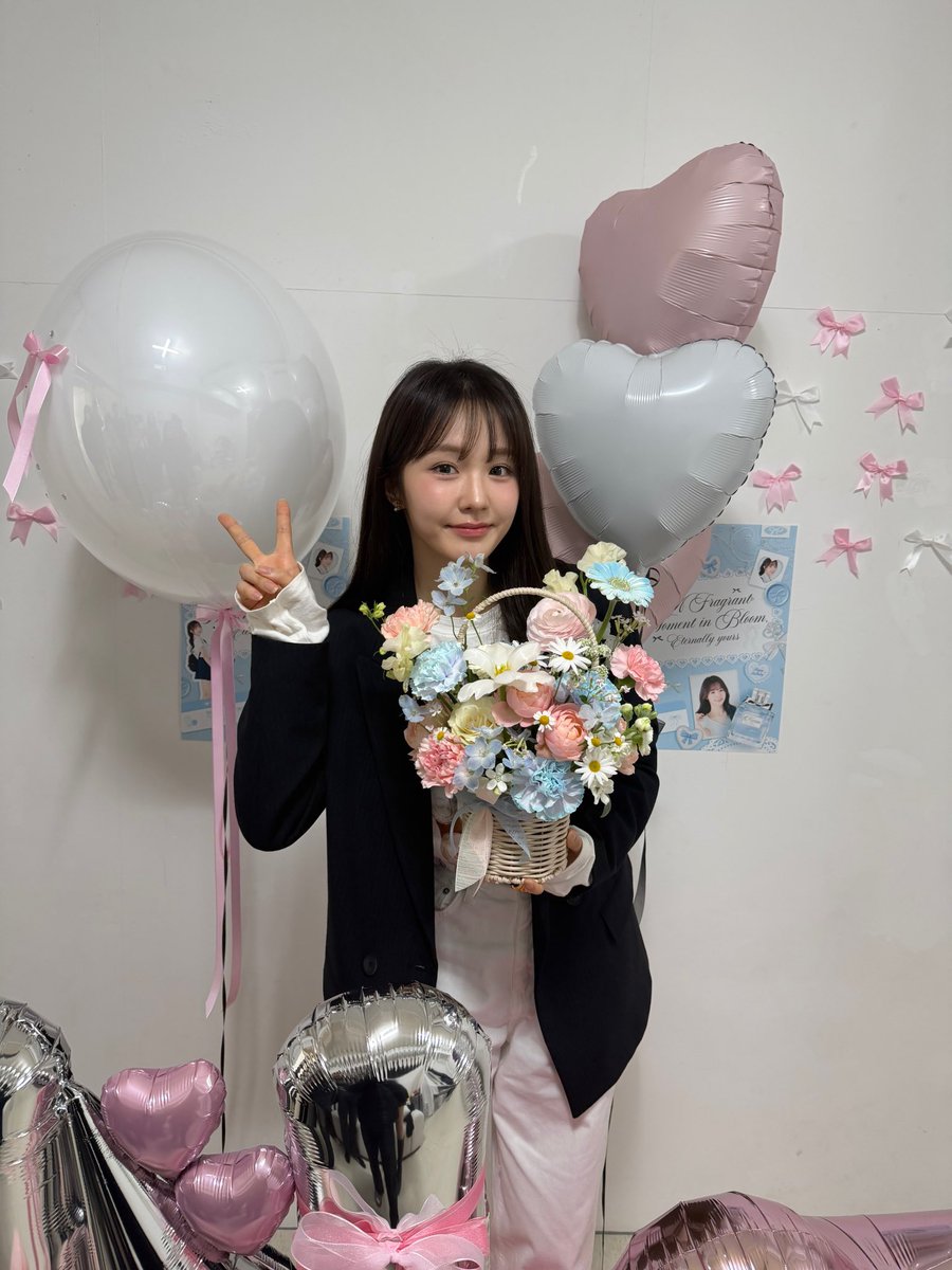 WOOAH 우아 tweet media