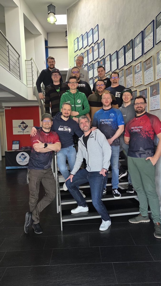 Vielen Dank an unsere langjährige Community "Electronic Artists" für den erneuten Besuch bei uns. 😊

Immer wieder schön euch alle im Lan Haus zu haben. 

Wie freuen uns schon auf den nächsten Besuch im neuen Jahr.🥳

rapidlan.de 

#lanparty #lanhouse #gaming