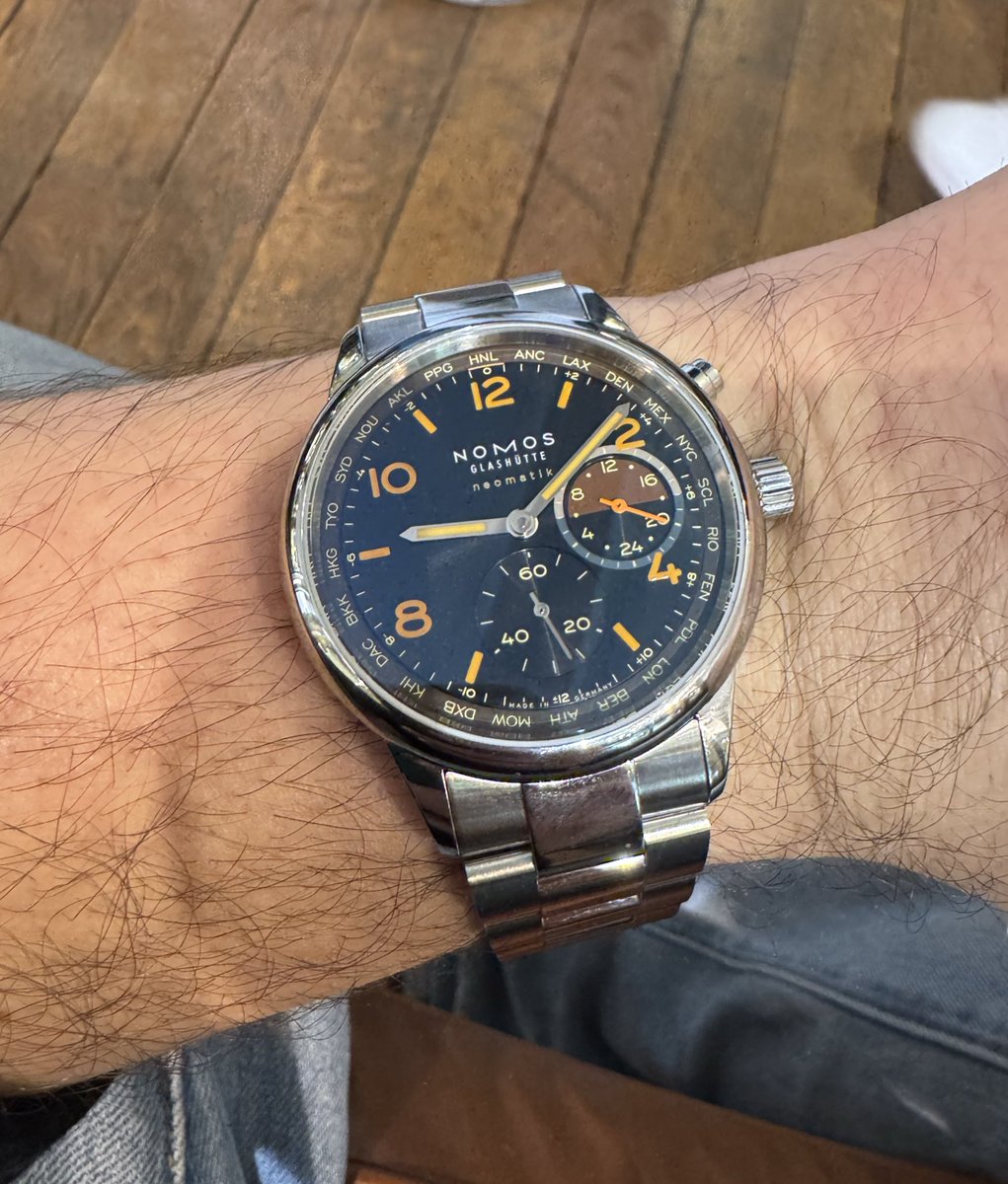 La Cave à Montres tweet media