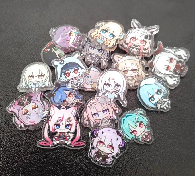 これを清書してこうじゃー!! というわけで、唐突に作ってみたくなったシャカシャカアクリルパーツ #Varium