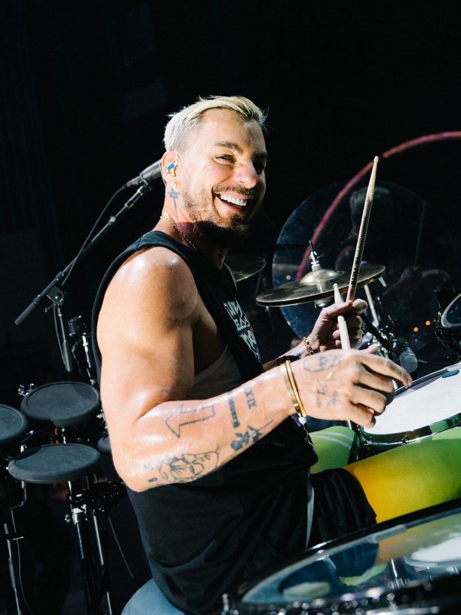 Tanti auguri a Shannon Leto che oggi compie 56 anni! 🥳❤️

<a href="/ShannonLeto/">SHANNON LETO</a> <a href="/30SECONDSTOMARS/">THIRTY SECONDS TO MARS</a>