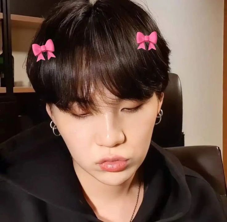 su_yo39's tweet photo. 윤기야 생일 축하해🐱🩷
#슈가 #SUGA
#HappySUGADay
#OurFirstLoveSUGA
#여전한_서로의벗_서로의닻 https://t.co/z5YyFLSXsJ