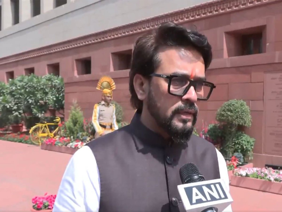 ani_digital's tweet photo. "Theatrics and directionless": Anurag Thakur slams opposition over no-confidence motion against LS Speaker
Read more At: 
https://t.co/Kt8oI3TvUS
#Theatrics #directionless #AnuragThakur #slams #opposition #noconfidencemotion #LSSpeaker https://t.co/ywANycyKD6