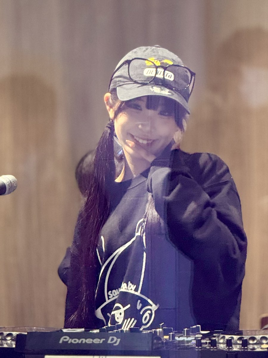 DJしてるだけかと思いきや、オーディエンスとジェスチャーでコミュ取ってんのあざと最強すぎる
えらい
#gvibes #air_g #MOMO #ｱﾝﾋﾞｼｬｽ北海道　#もちもちﾓﾓﾁｬﾝ