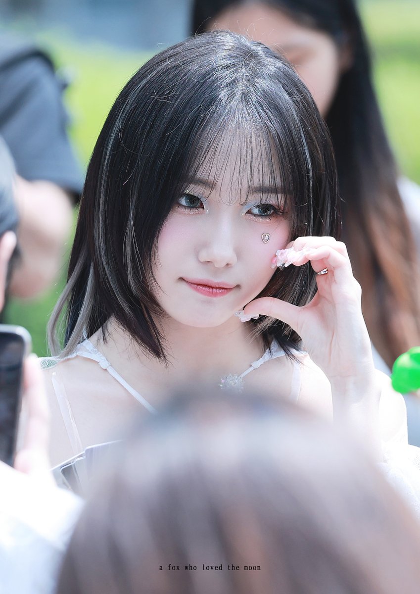 つきつね tweet media