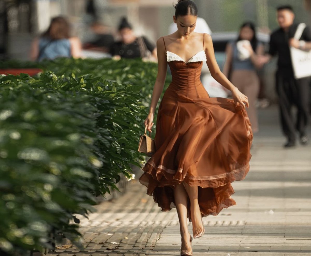 Elle Lookbook tweet media