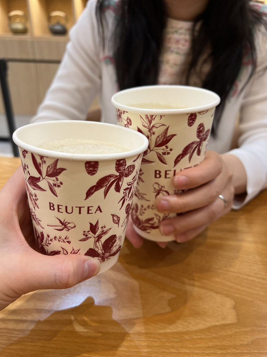 tomomy72pf's tweet photo. はしごして気になってたBEUTEA🌿

3月はこれまでを埋めるかのように人と会う予定が多くて😲全部楽しみだけど太らないようにしないと😅💦 https://t.co/QN84KjOaYy