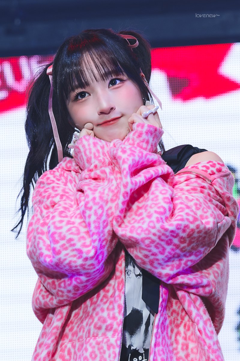 loveneww_'s tweet photo. 260307 HQ  
#UNIS #YUNHA #방윤하 #유니스 #ユニス #パンユナ https://t.co/KbkjRpqsrT