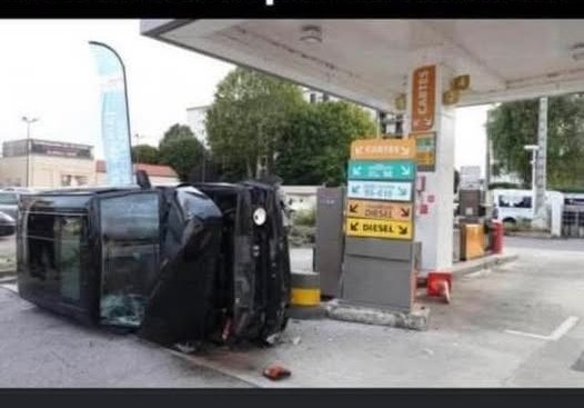 Polémix tweet media