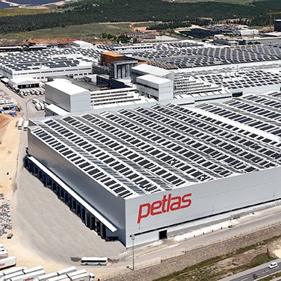 etkiIihaberyeni's tweet photo. Petlas CEO'su Hakan Yalnız:

"Yurt dışından gelen kontrolsüz ve ucuz lastikler hem kapasitemizi kullanmamıza hem de yeni yatırıma engel oluyor.

Devlet makamlarının ek vergi koyması için temas halindeyiz. Uzun bir süreç ama sonunda kazanan ülkemiz olacak." https://t.co/PPXAMYauLo