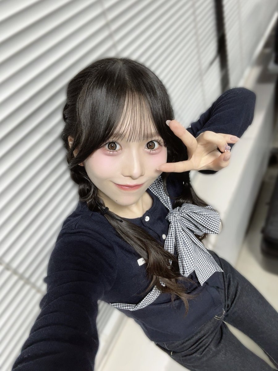 栗田 ⁺ ｡ ᜊ(੭ ɞ̴̶̷ ̫ ɞ̴̶̷ )੭♡