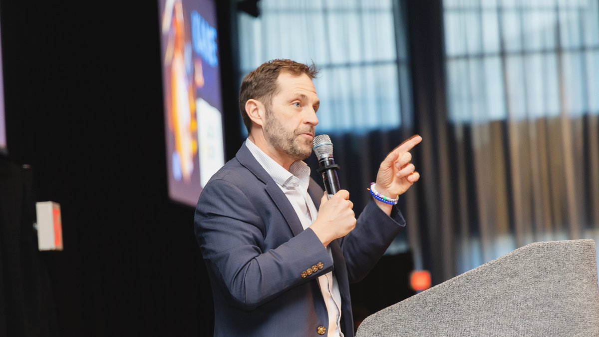 Jason Crow tweet media