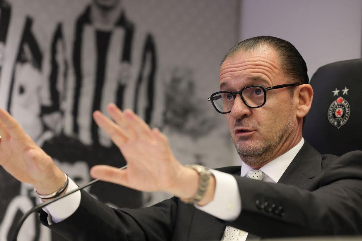 black & white tweet media