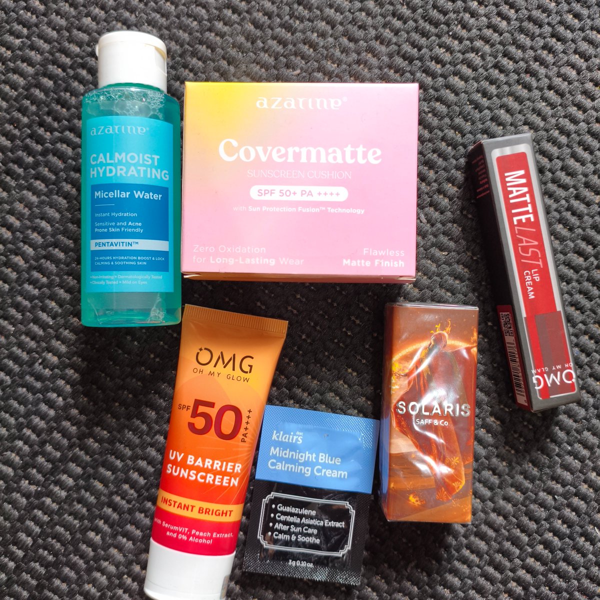 nsvrn_'s tweet photo. GIVEAWAY SKINCARE &amp; MAKEUP

buat 1 org ya dapet semuanyaaa 

follow akuu @nsvrn_ 
RT Like + reply "mauUu!"

#giveaway #zonabu #zonauang https://t.co/2QKXoip6Wd