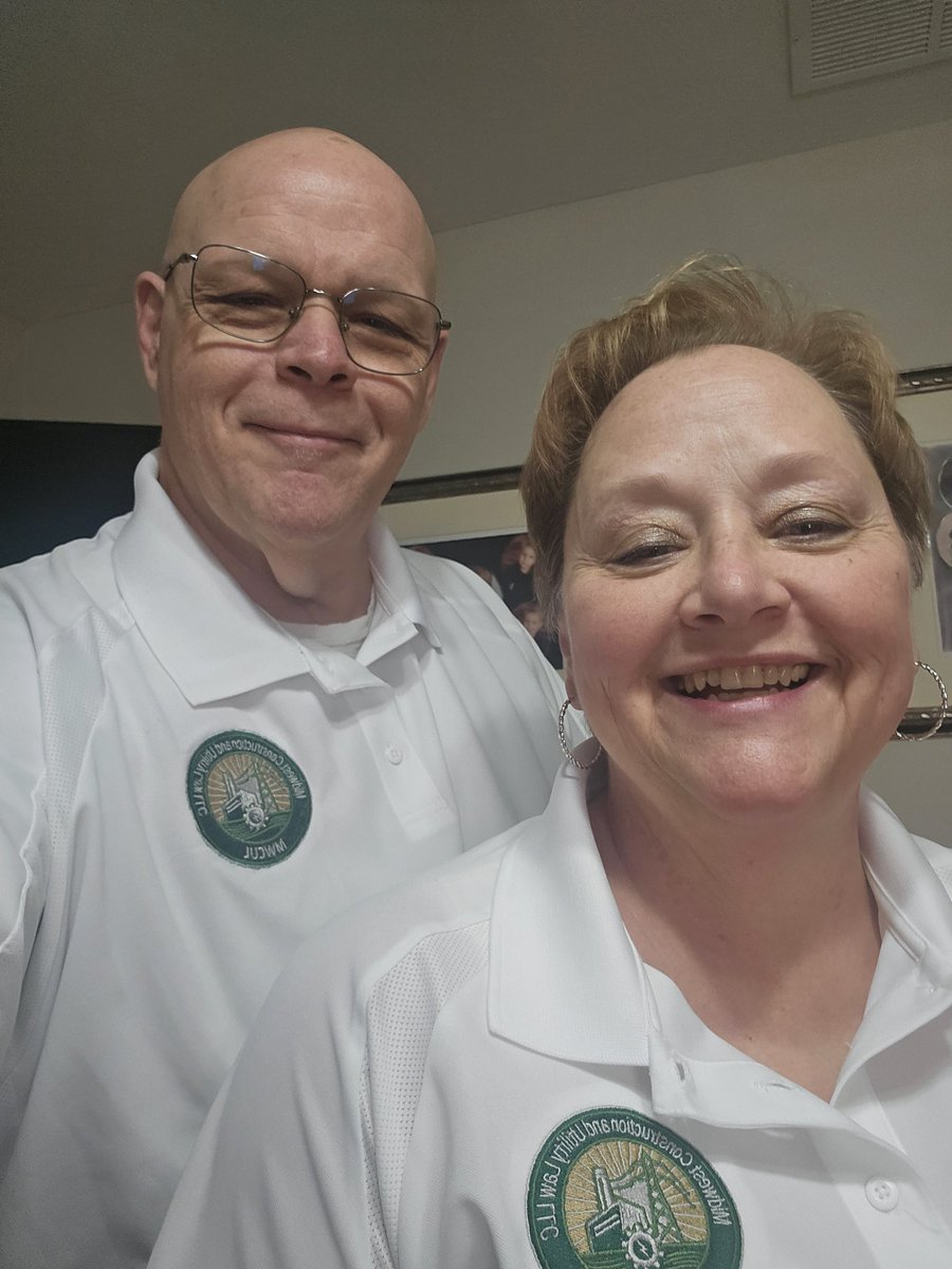 Bigmaneric97's tweet photo. First week is in the books for Midwest Construction And Utility Law, LLC. Things are looking great.

https://t.co/w3vynNeJGX

#twiningiswinning #TeamworkMakesTheDreamWork https://t.co/kw4WKbj45k