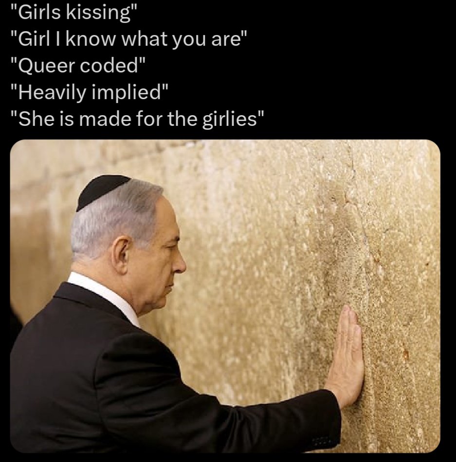 Kitty Typhoon tweet media