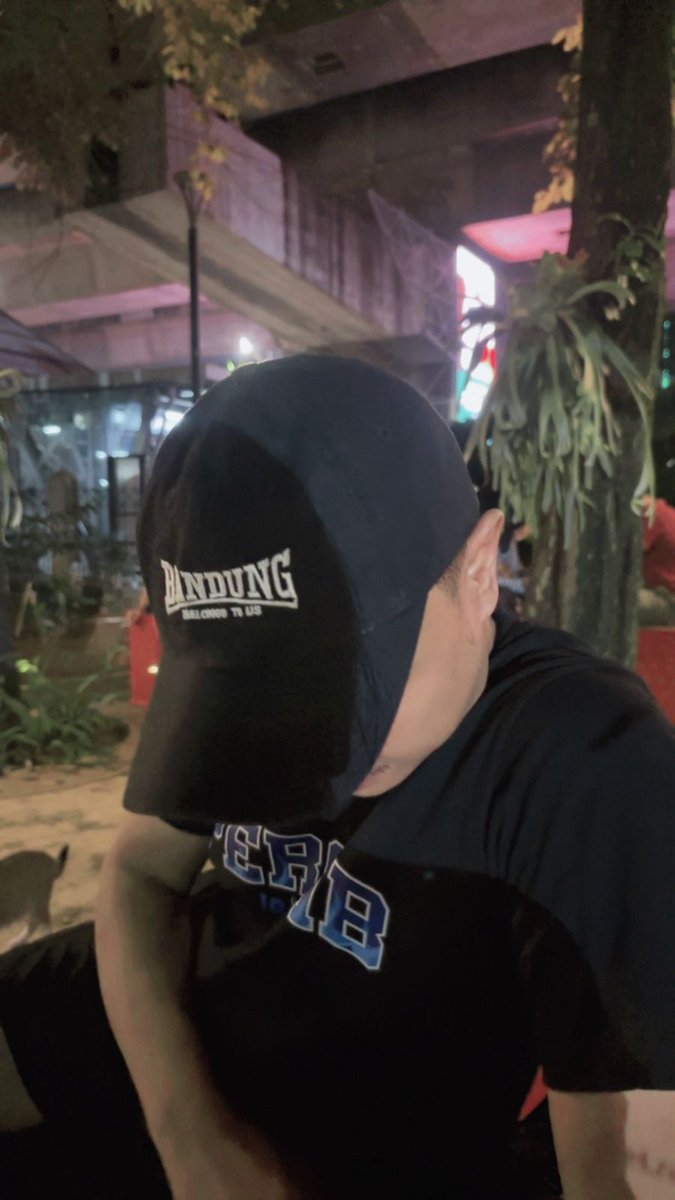 𝐜𝐚𝐜𝐢𝐧𝐠 tweet media