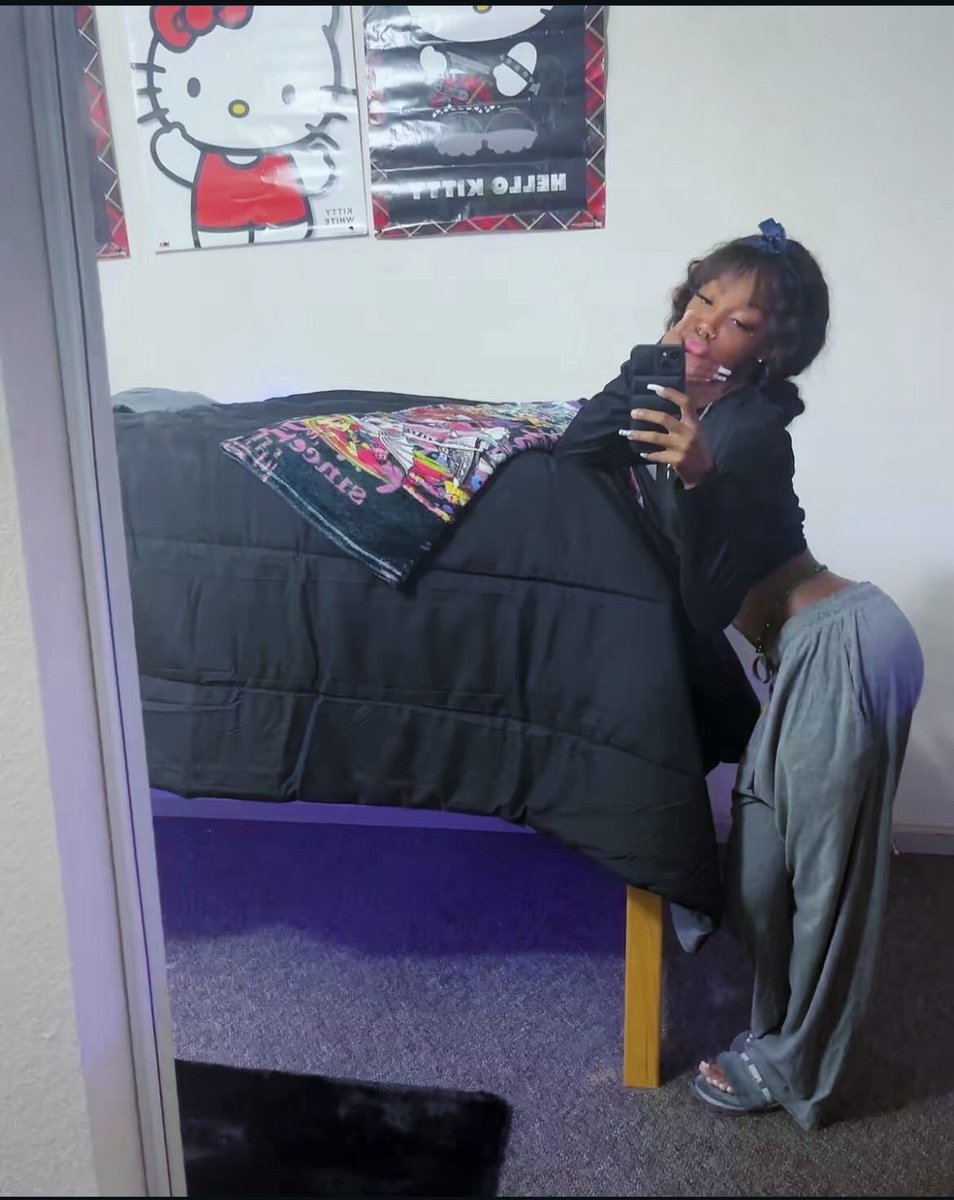 5cxbvs6k29's tweet photo. I love being a young sexy ass bitch. #youngho https://t.co/bHLzQqsAdT