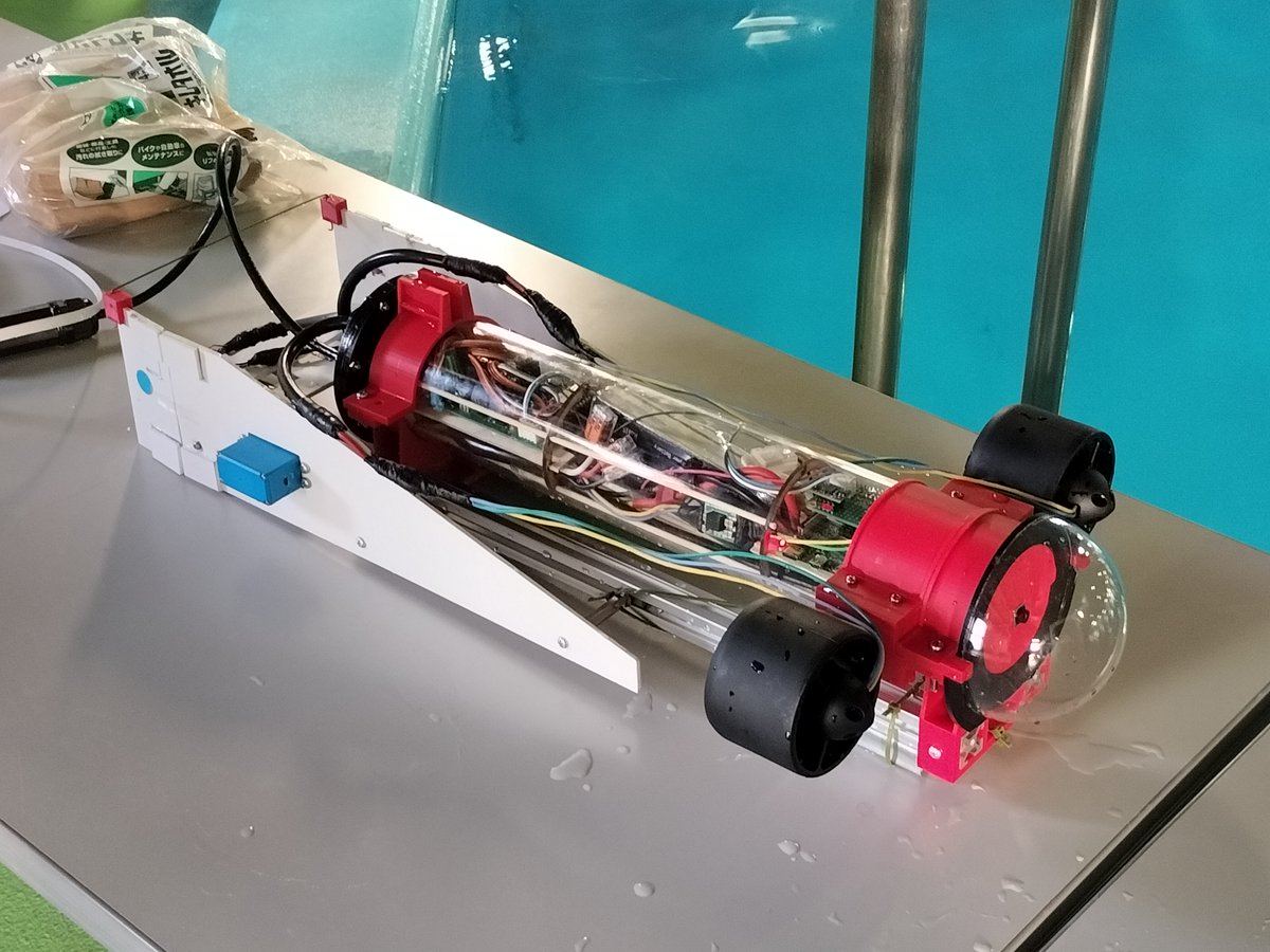 Roboken_kaiyo's tweet photo. 東京海洋大学に合格された新入生の皆さん、おめでとうございます！
私たちロボット研究会は学内唯一のものづくりサークルとして、水中ロボットや飛行ロボットの製作などを行っております！
初心者の方も大歓迎ですので、入部希望や質問等ございましたらお気軽にご連絡ください！
#春から海洋大 https://t.co/aHENFCqQwX