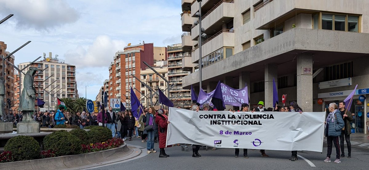 CNTLogrono's tweet photo. ✊♀️🟣 8M La Rioja 2026: Gran jornada de lucha y convivencia.
-Contra la violencia institucional-
Gracias a todas por asistir https://t.co/OMdtolwCIi