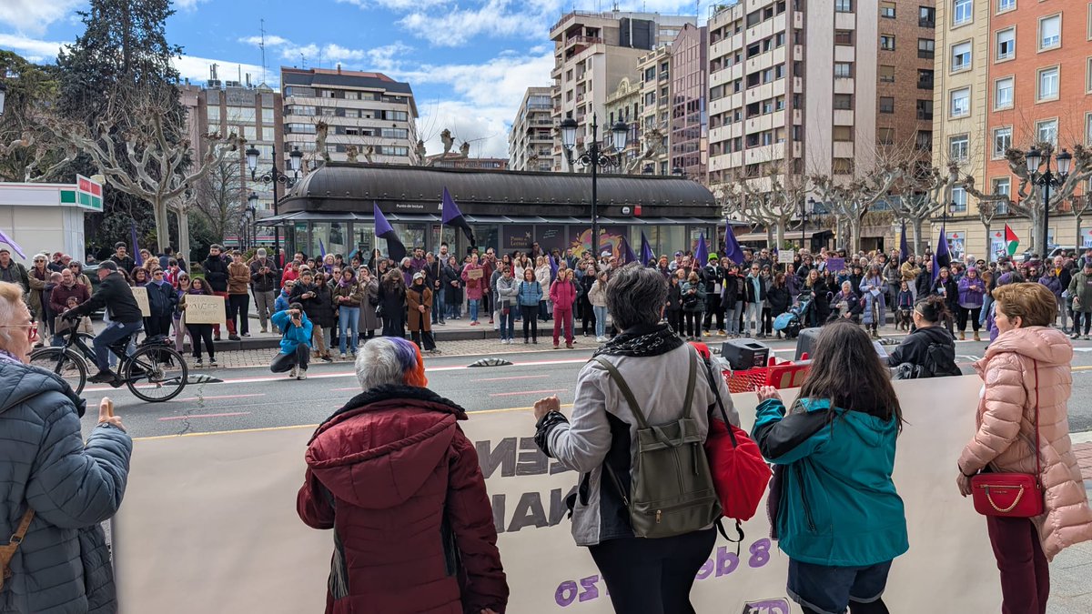 CNTLogrono's tweet photo. ✊♀️🟣 8M La Rioja 2026: Gran jornada de lucha y convivencia.
-Contra la violencia institucional-
Gracias a todas por asistir https://t.co/OMdtolwCIi