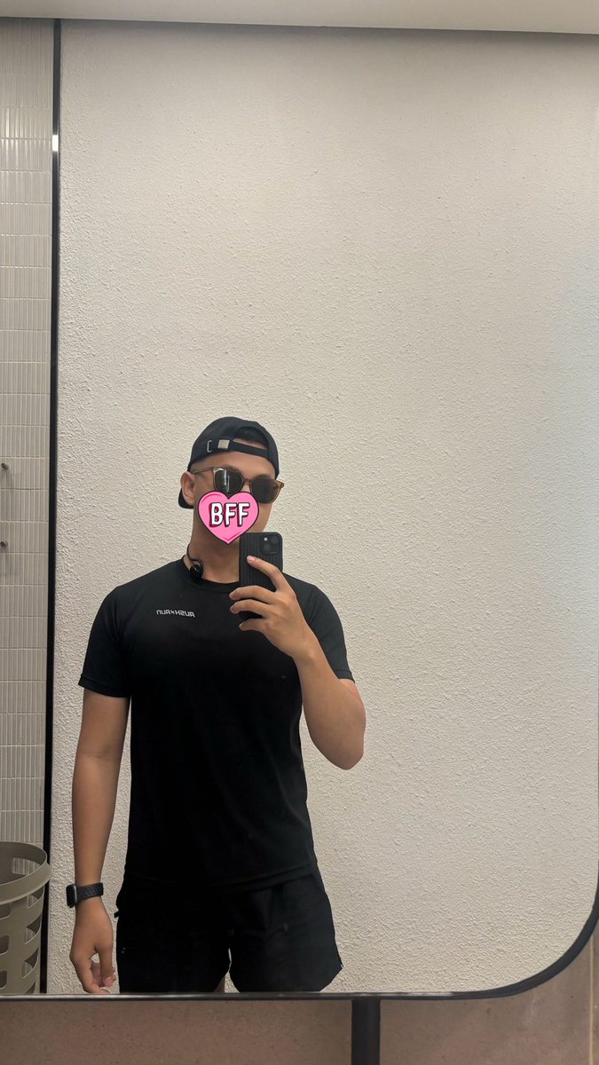ndrkelson's tweet photo. jersey hitam selalu cakep dibadan https://t.co/fKDdkIfMmz