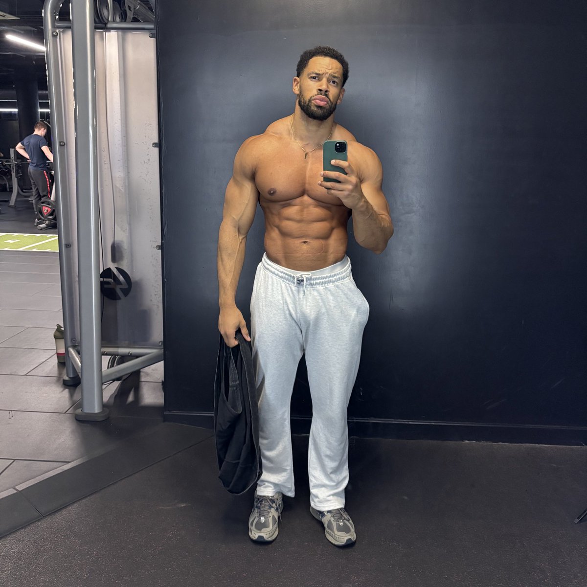 Arran Aro tweet media