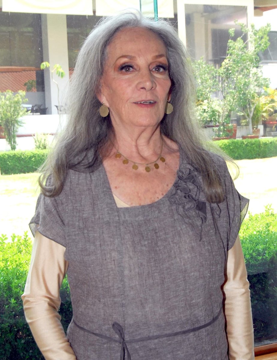 GilbertoBrenis's tweet photo. Un día como hoy pero de 2021 muere la actriz #IselaVega. https://t.co/RDFjLzNkdM