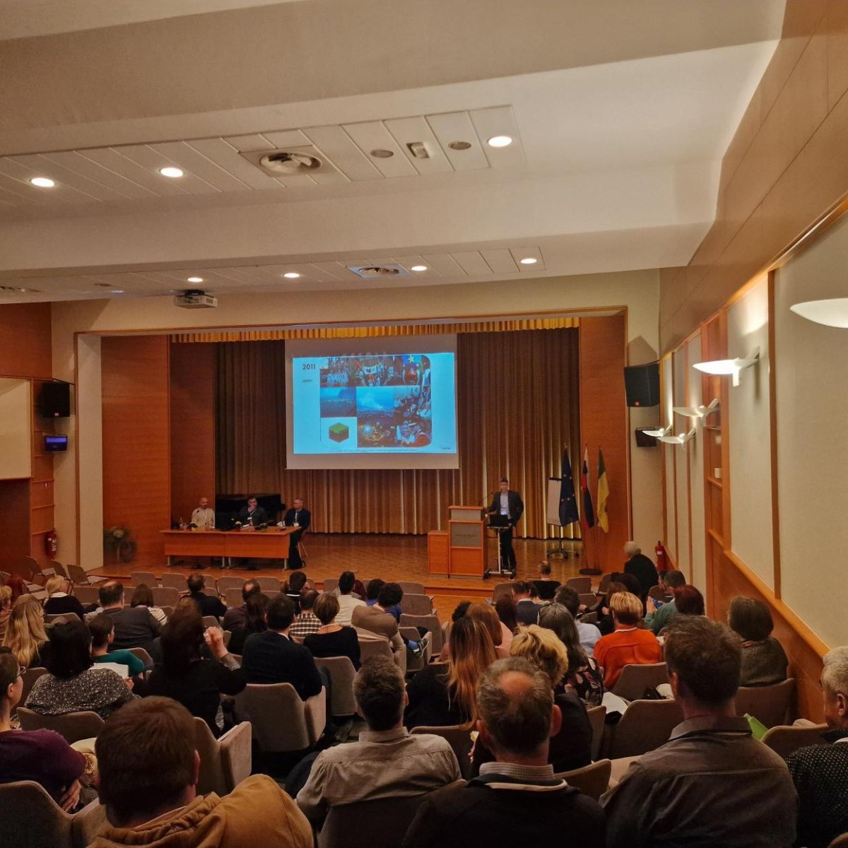 Trapview tweet media