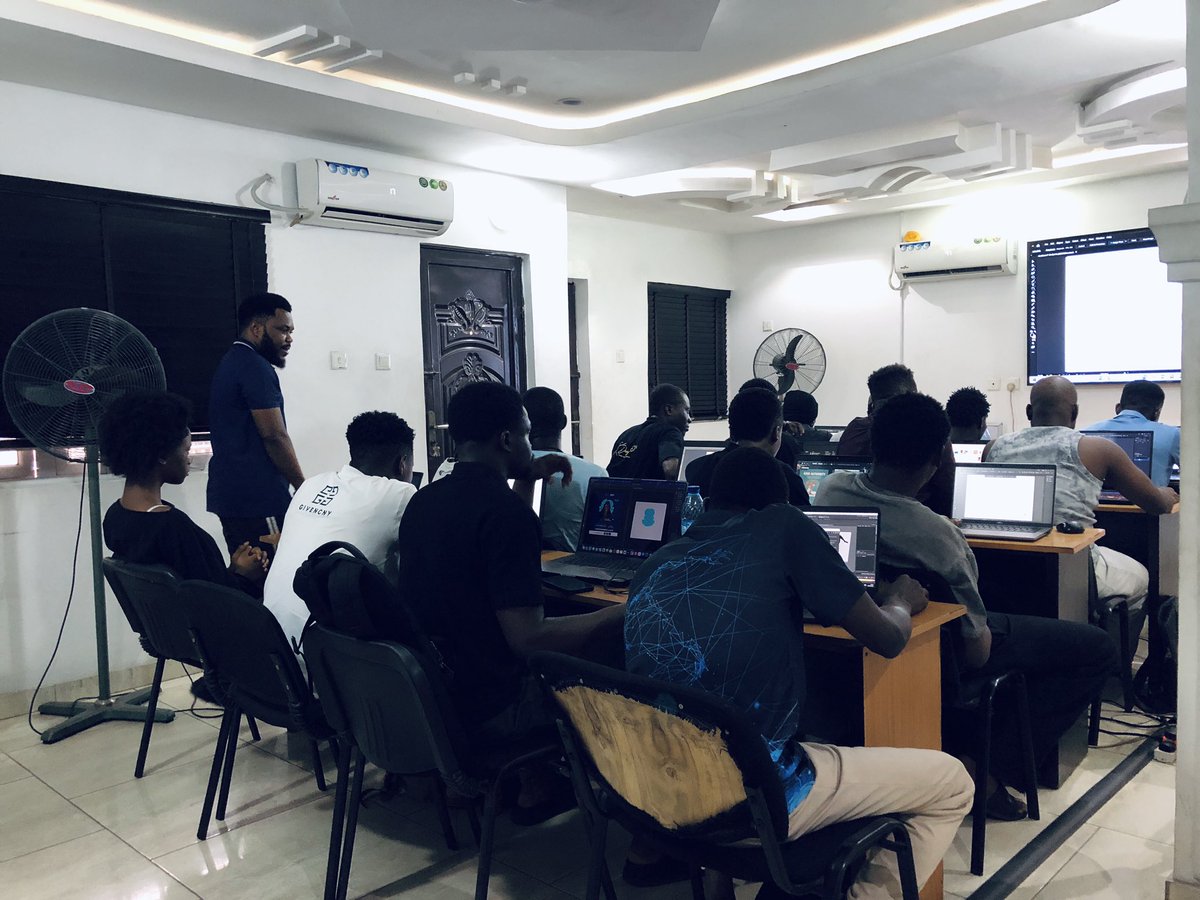 Earlybell tweet media