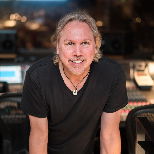 Disney_Wiki's tweet image. Happy Birthday, Mark Mancina
He is a composer whose credits include #TheLionKing and its musical, #Planes and #Moana.
He also collaborated with Phil Collins for #Tarzan and #BrotherBear.
In addition, he has also done the theme music for the current Disney logo, used from 2006-22.
