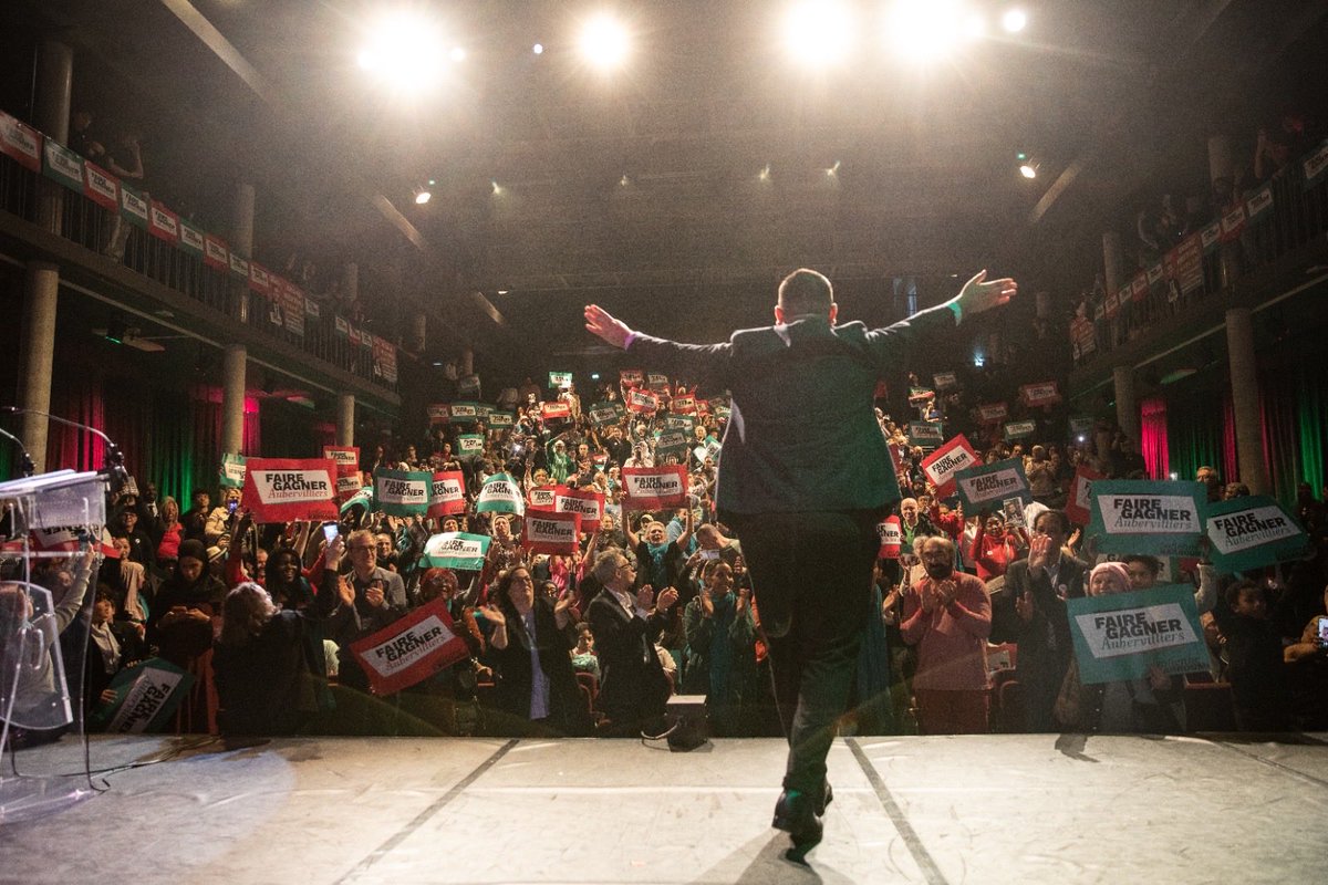 🔴 Quelle énergie ! Quelle force ! Quelle émotion ! 

Vous étiez plus de 750 aujourd’hui dans un meeting comme l’Embarcadère n’en avait jamais vu. Merci ❣️

Votre présence massive montre qu’Aubervilliers est prête à écrire une nouvelle page de son histoire. 

#aubervilliers